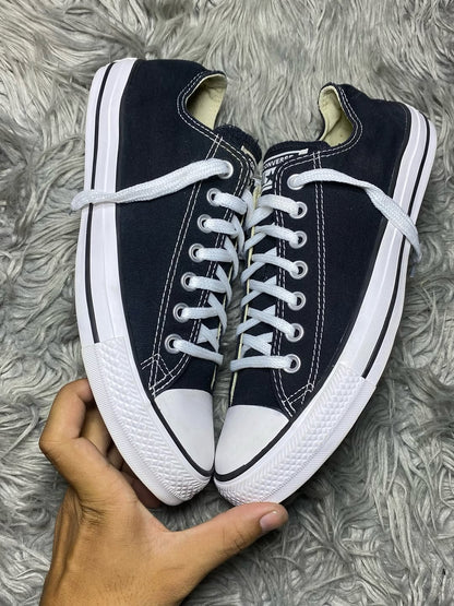 Converse Low Top (42.5)