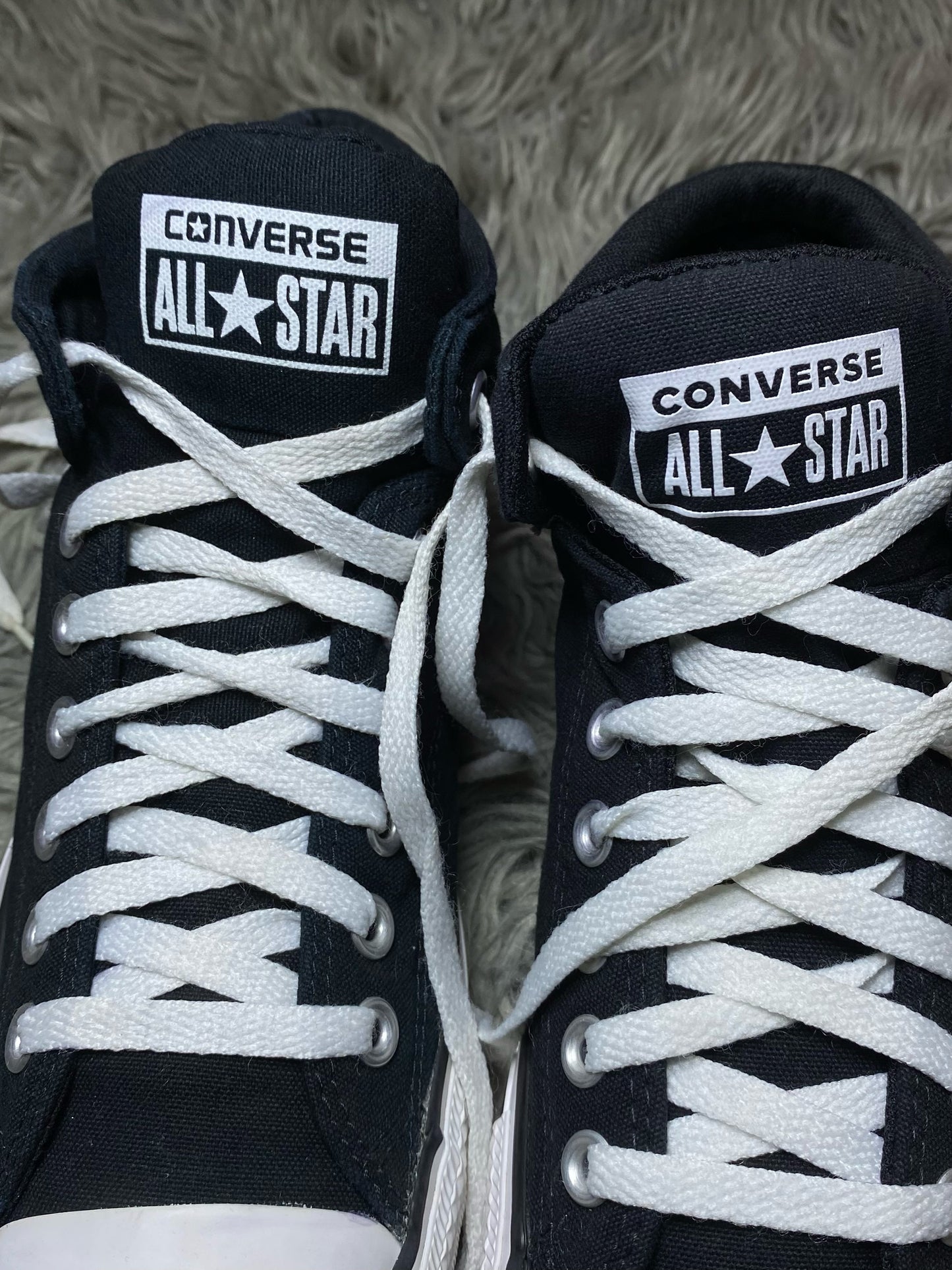 Converse High Top (41.5)