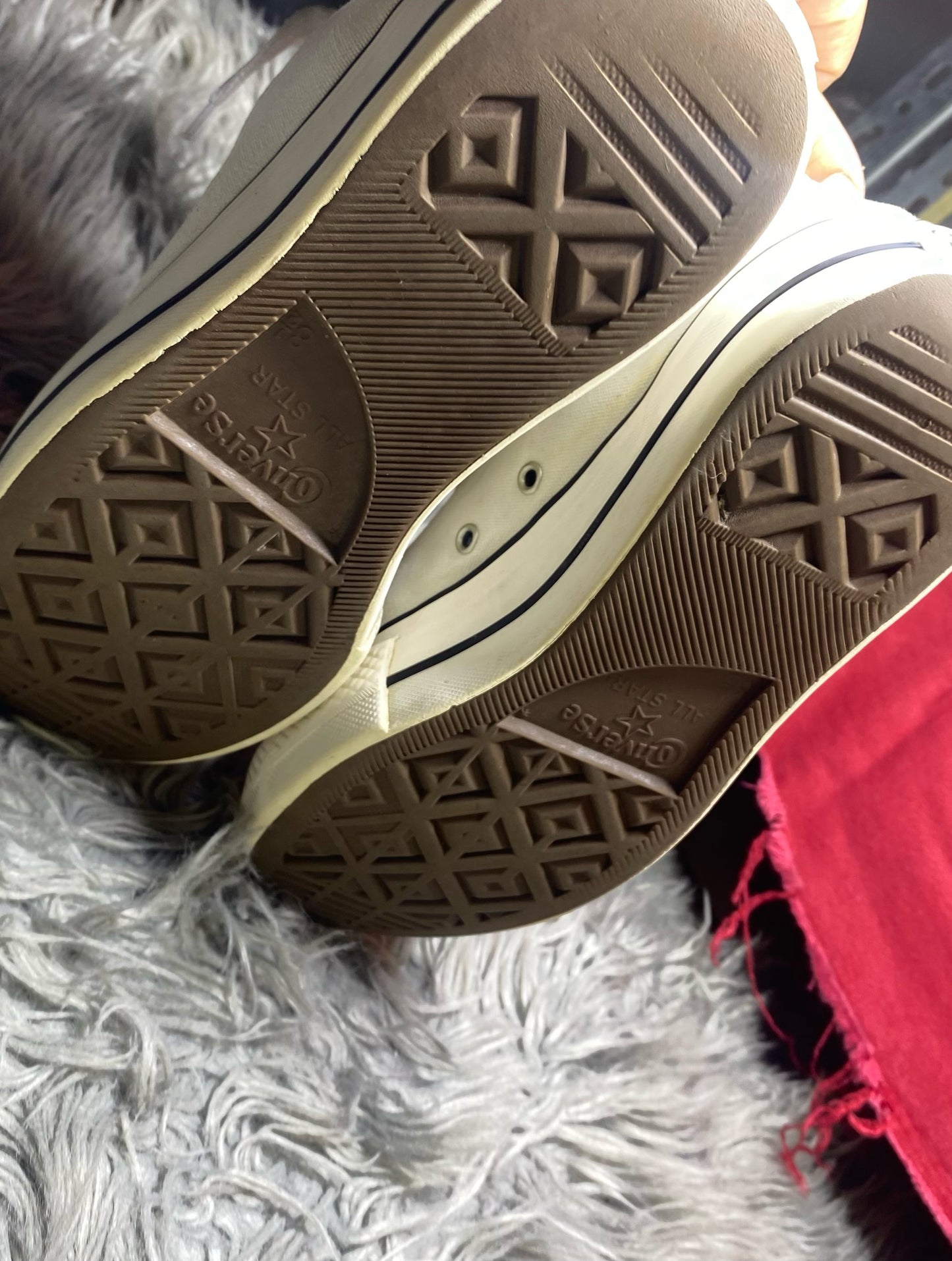 Converse High Top (42)