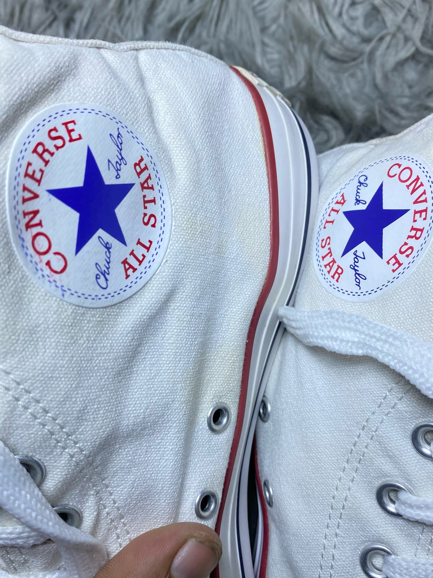 Converse High Top (42.5)