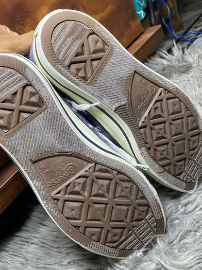 Converse Low Top (42)