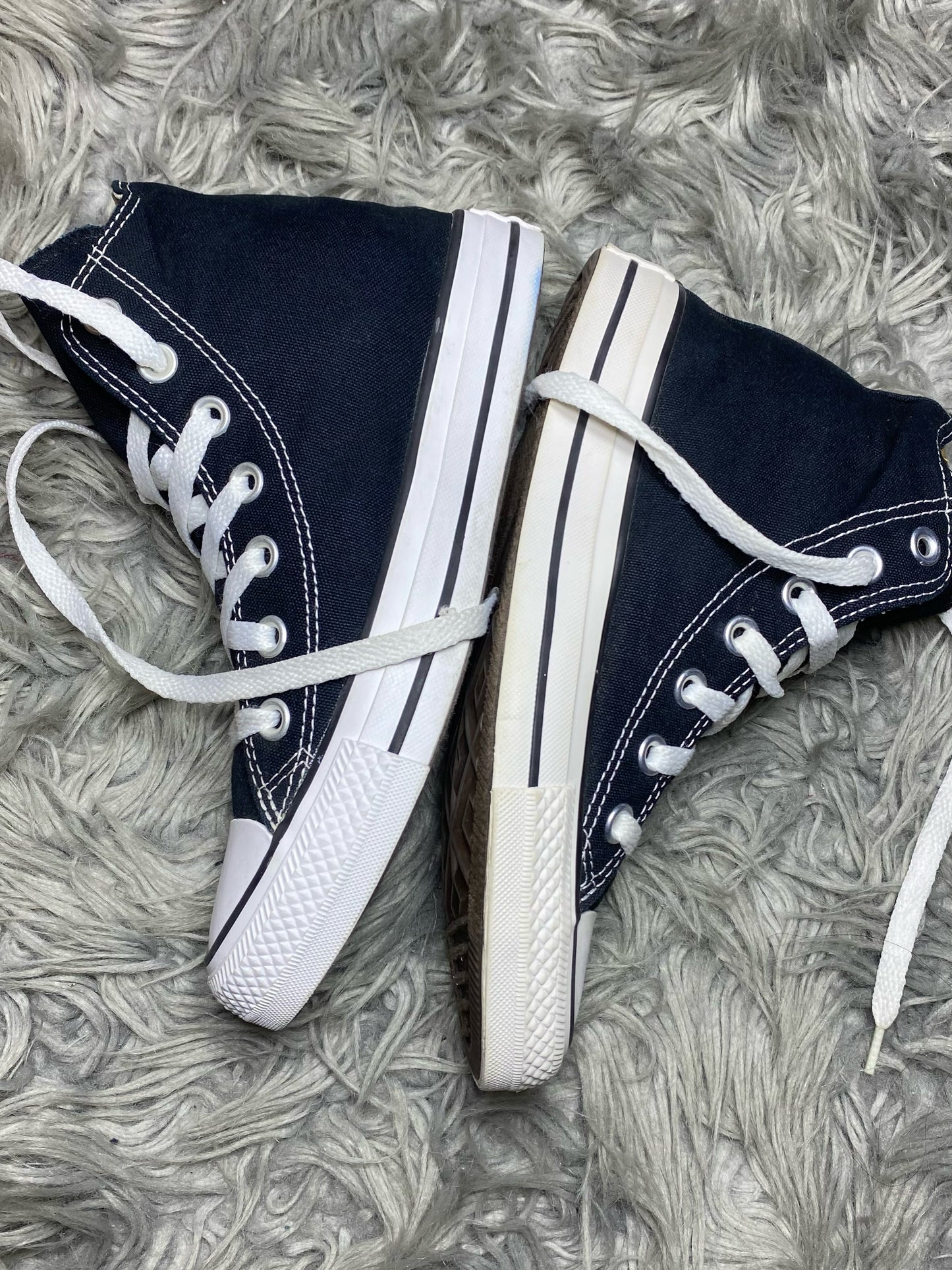 Converse High Top (36.5)
