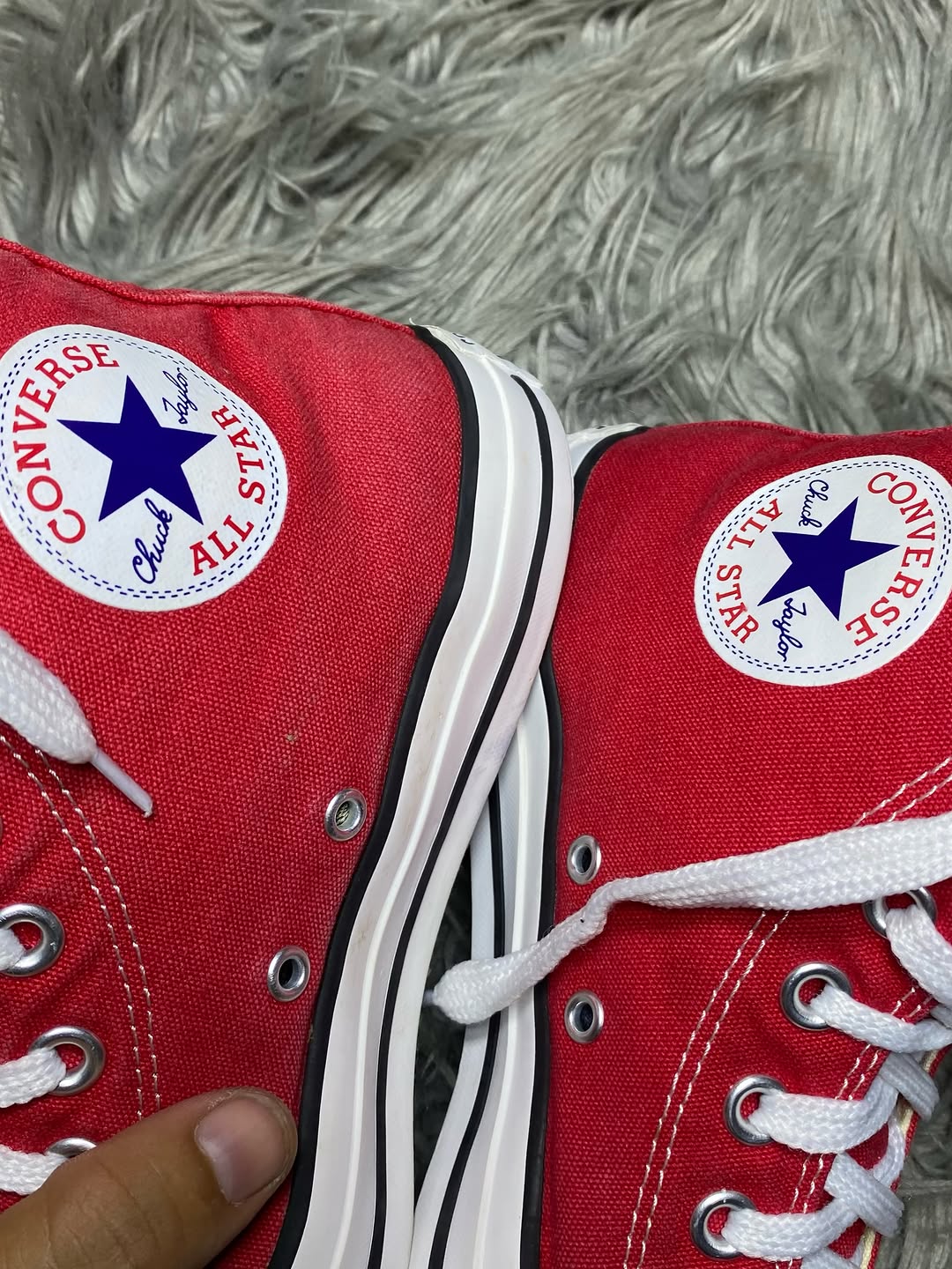 Converse High Top (39.5)