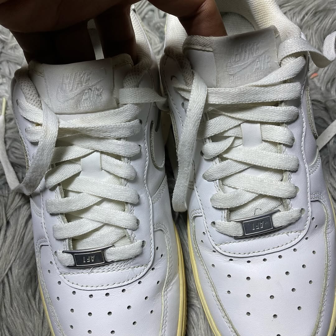 Nike Shoes Size (40)