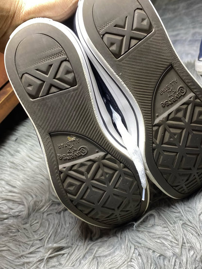 Converse Low Top (39.5)