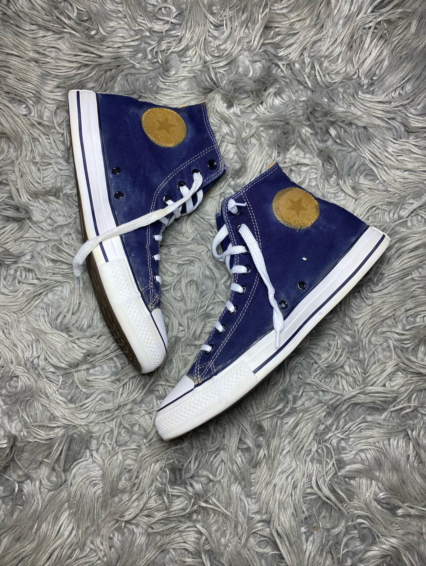 Converse High Top (42.5)