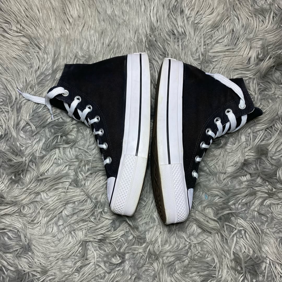 Converse High Top (38)