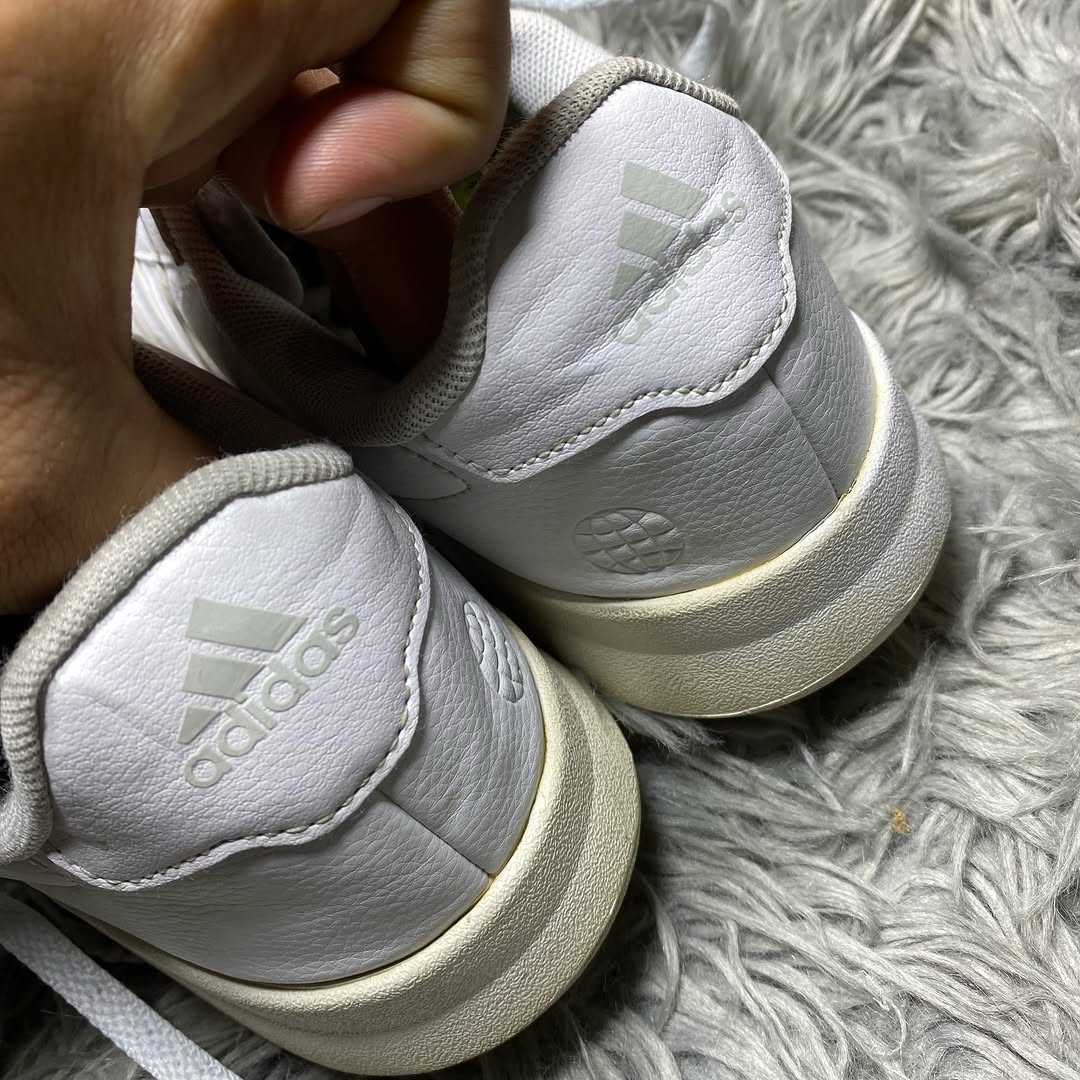 Adidas Shoes Size (44)