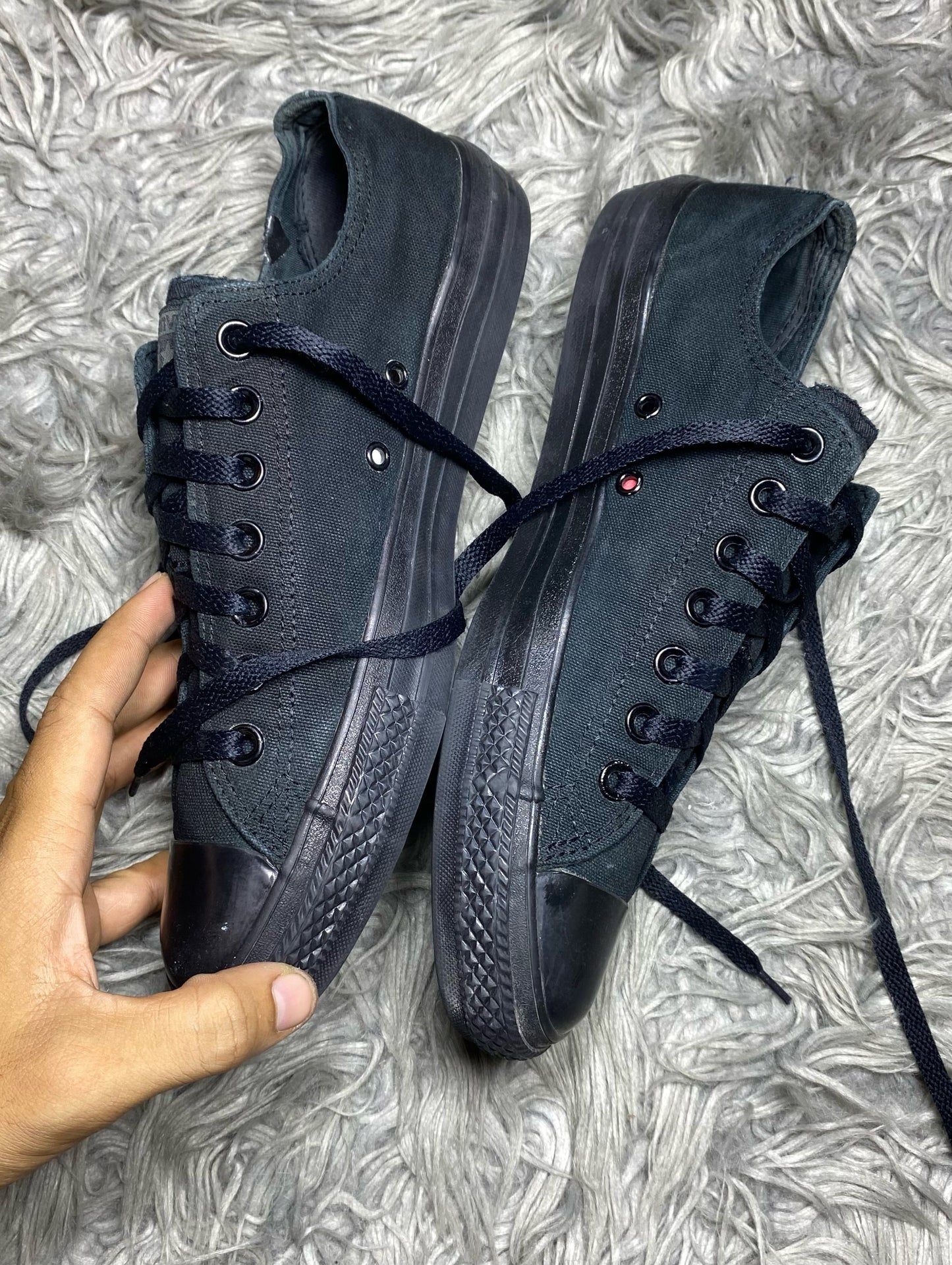 Converse Low Top (42.5)
