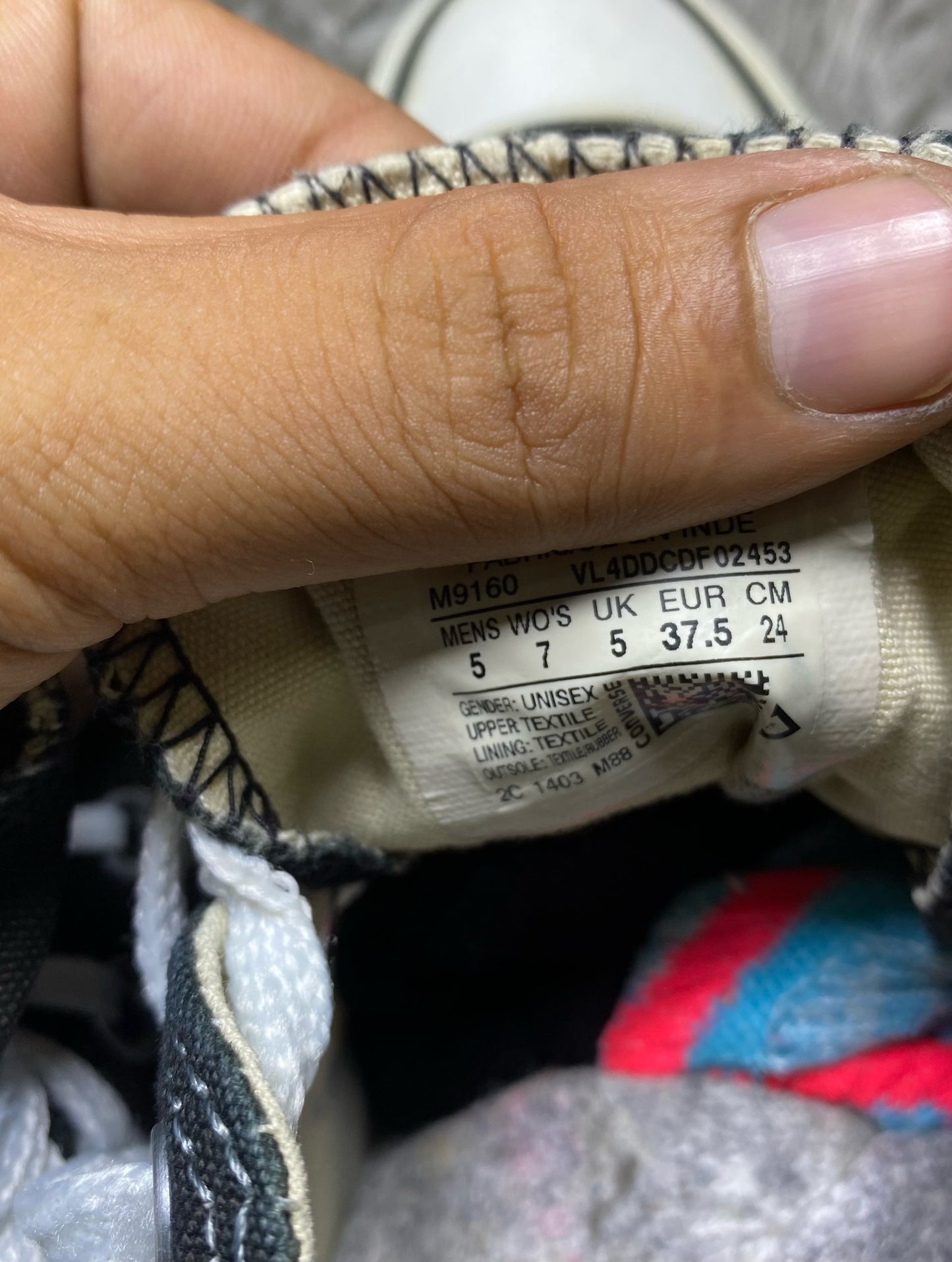 Converse High Top (37.5)