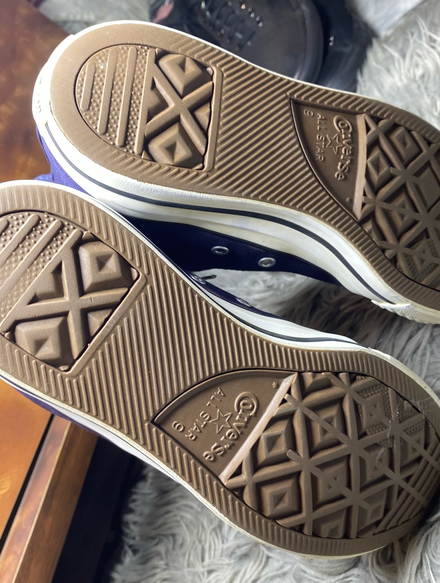 Converse High Top (42.5)