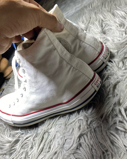 Converse High Top (42)