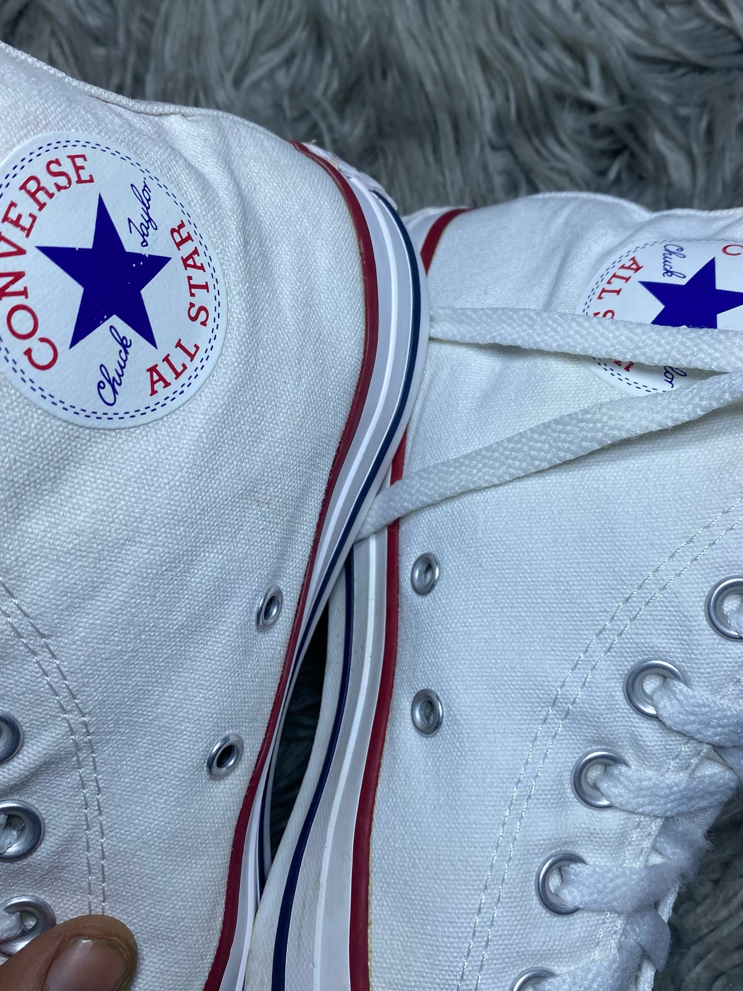 Converse High Top (41.5)