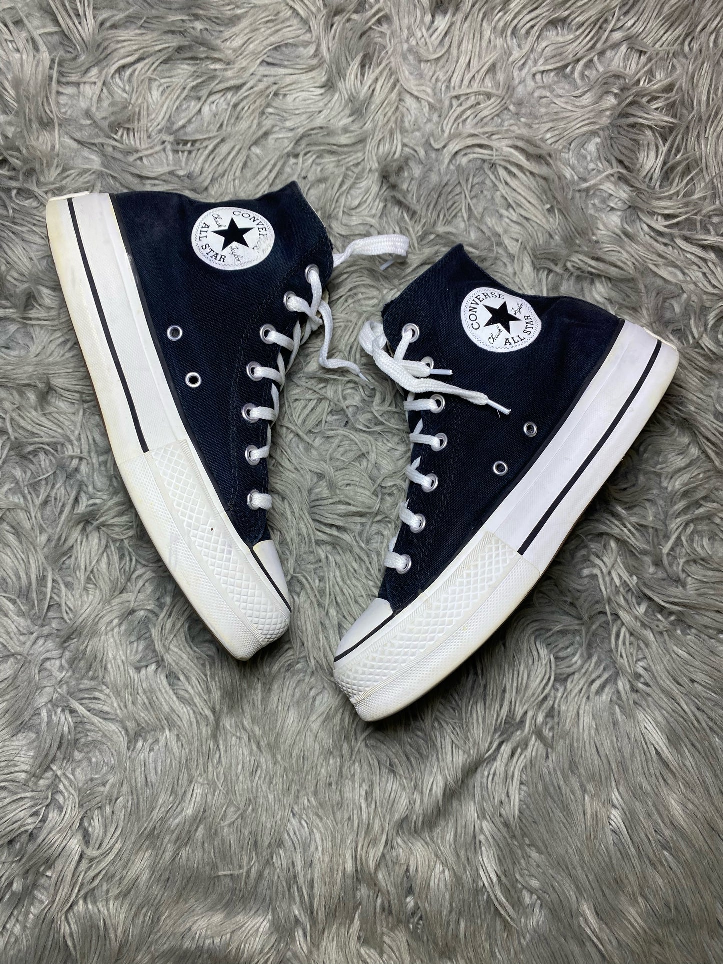 Converse High Top (39.5)