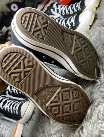 Converse High Top (37.5)