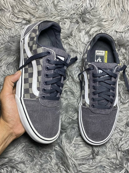 Vans Low Top (42.5)