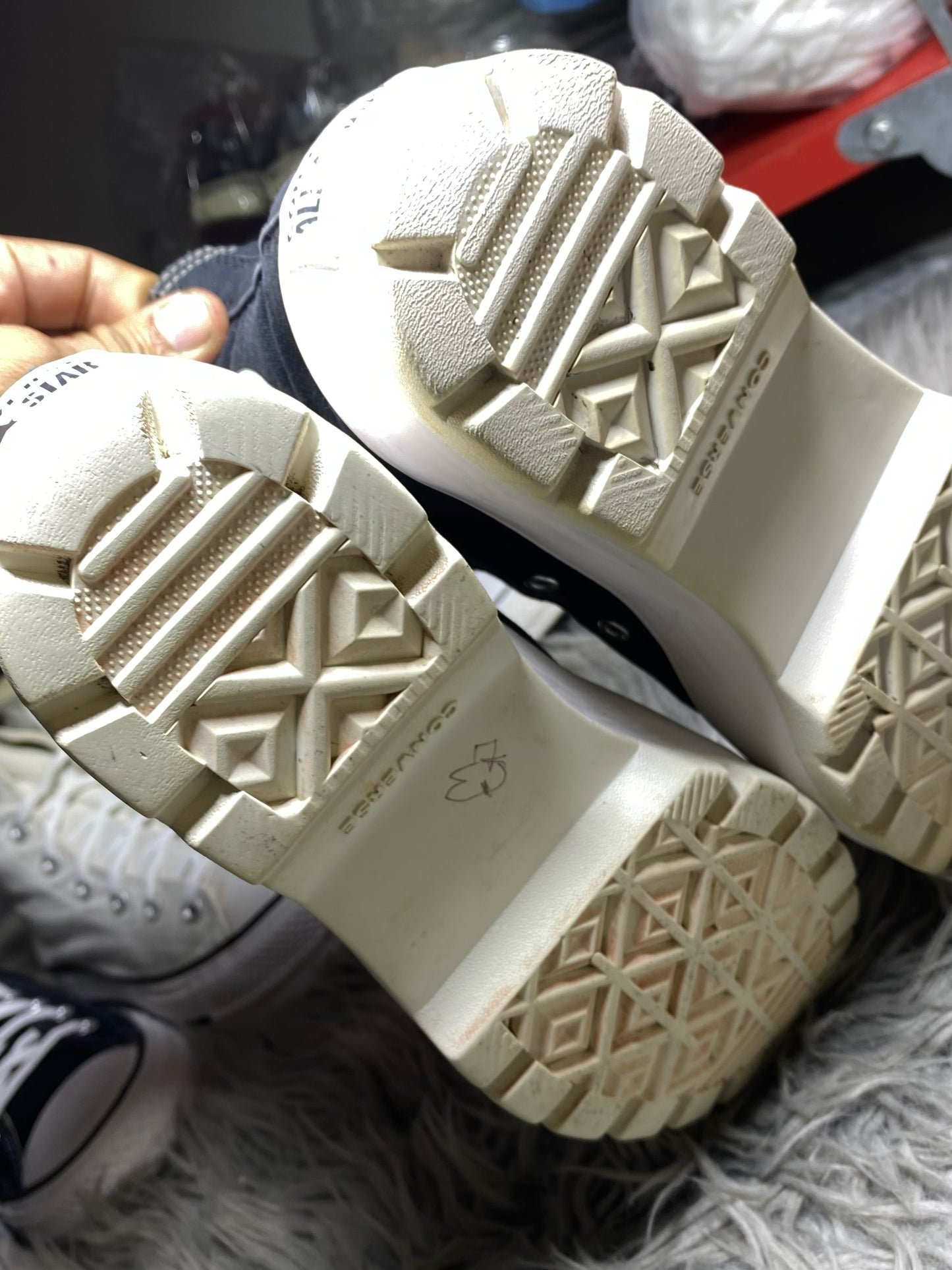 Converse High Top (40)