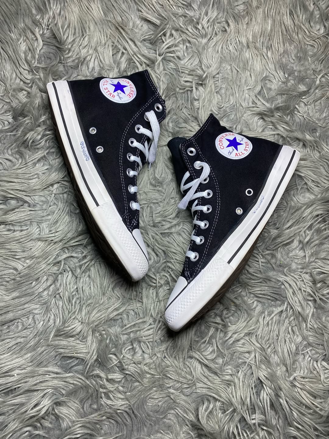 Converse High Top Size 40 RESTOCK