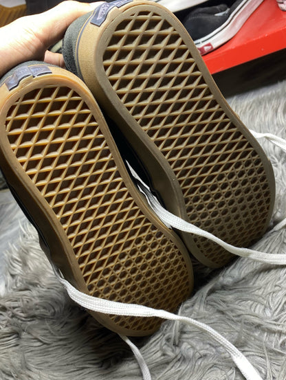 Vans Low Top (44)