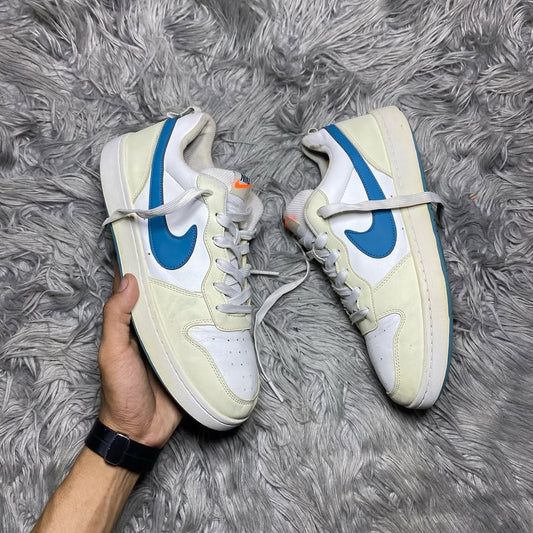 Nike Shoes Size (44)