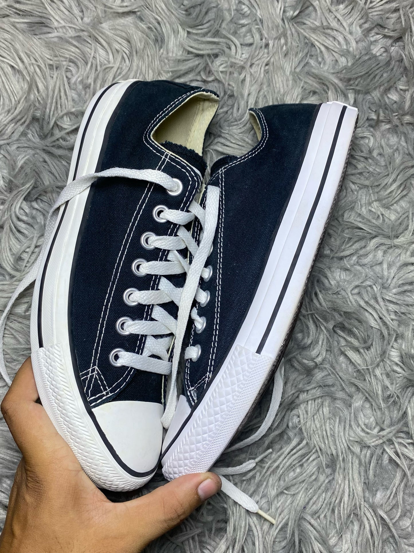 Converse Low Top (42.5)