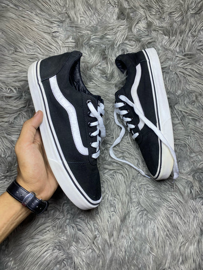 Vans Low Top (42.5)