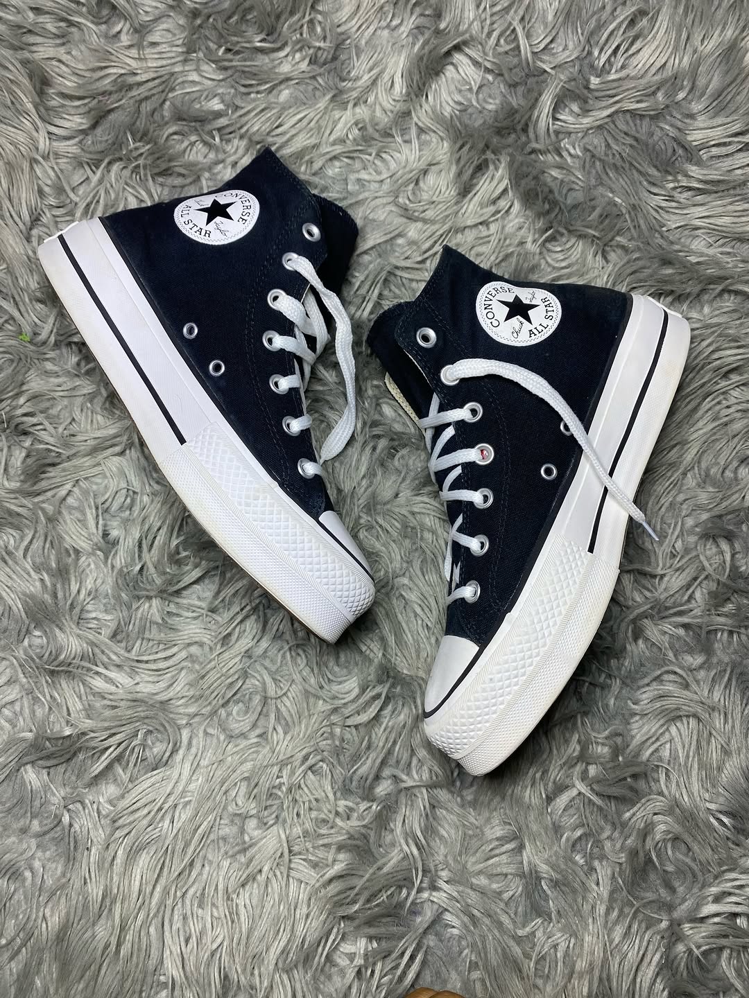 Converse High Top (39.5)2456
