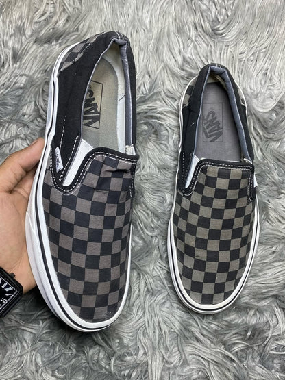 Vans Low Top (40.5)