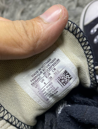 Converse High Top (39)