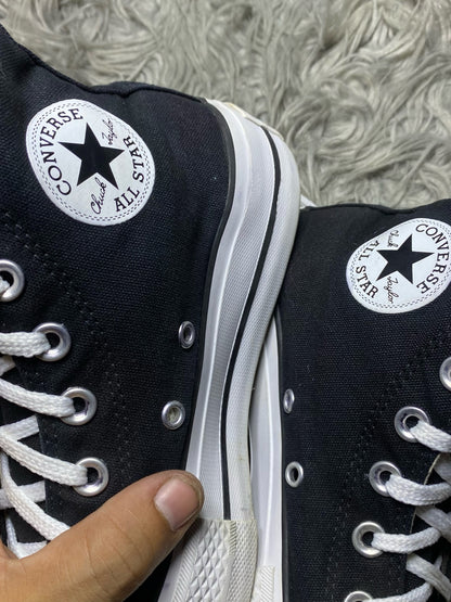 Converse High Top (36.5)