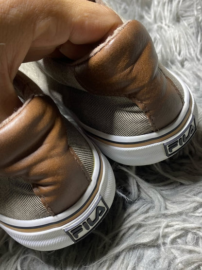 (FILA) Shoes Size (41)