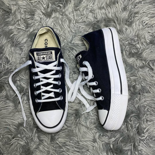 Converse Low Top (37.5)