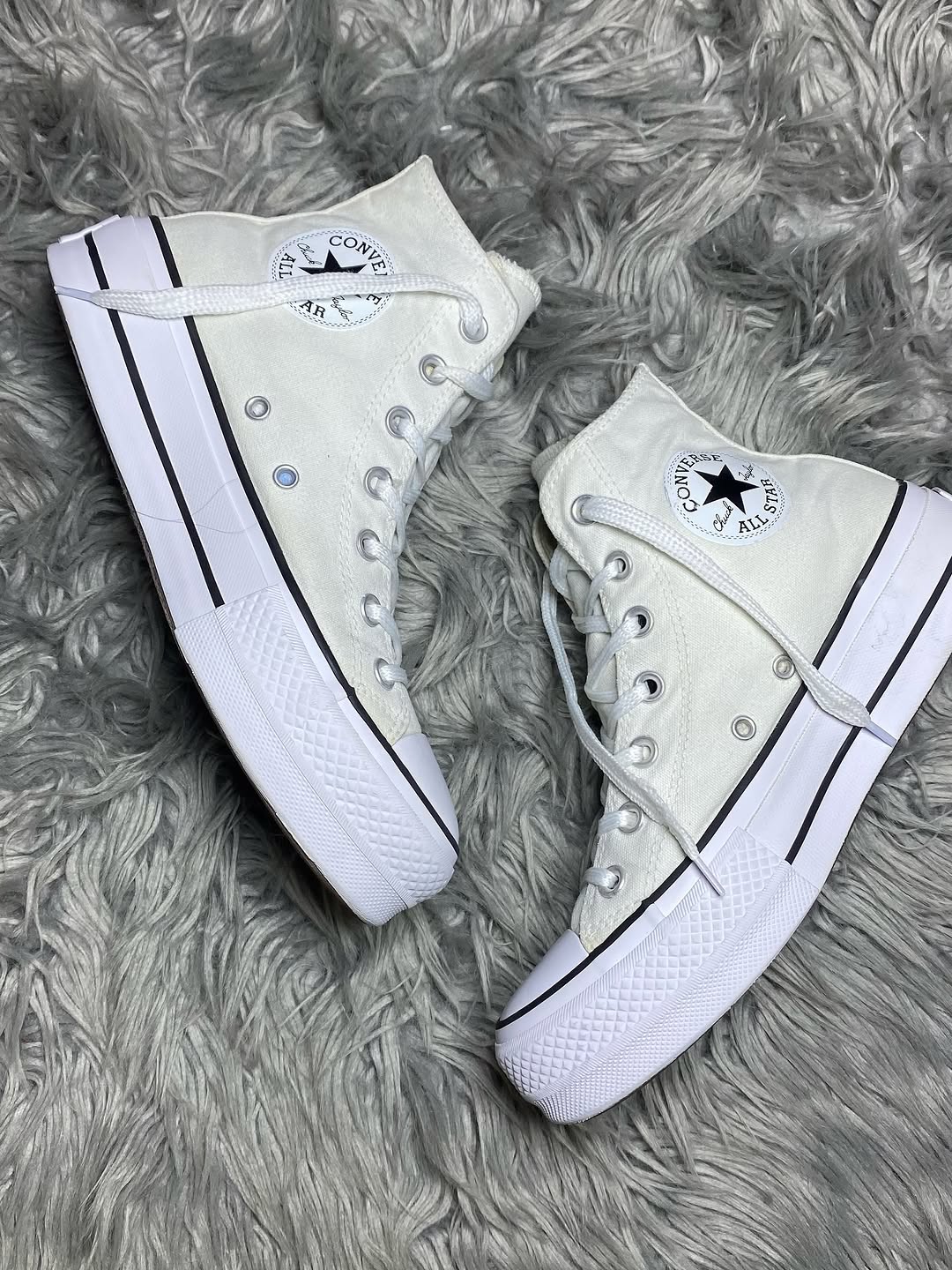 Converse High Top (37.5)