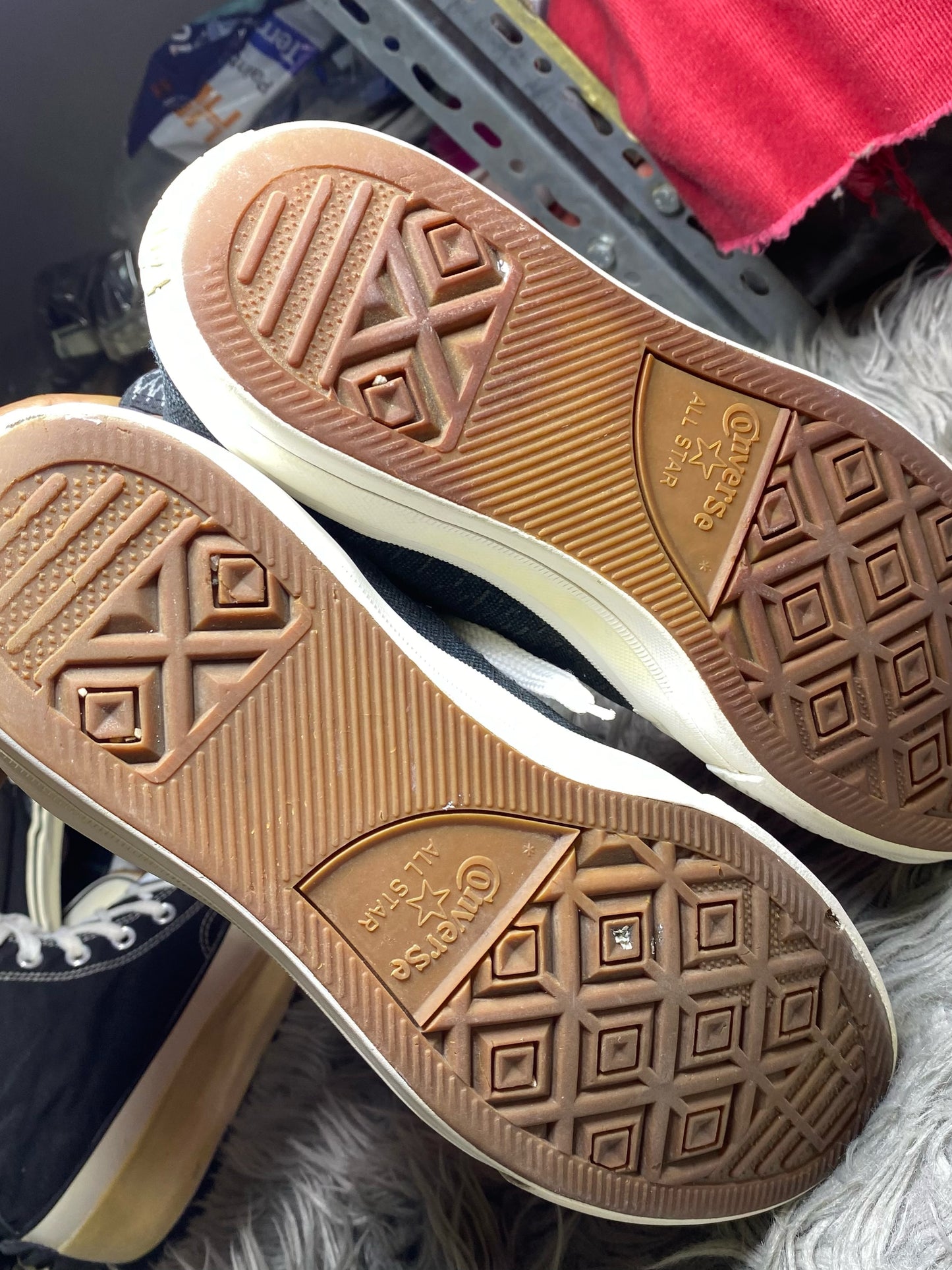 Converse High Top (41.5)