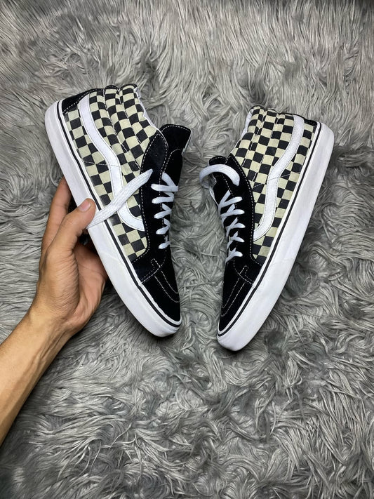 Vans High Top (45)