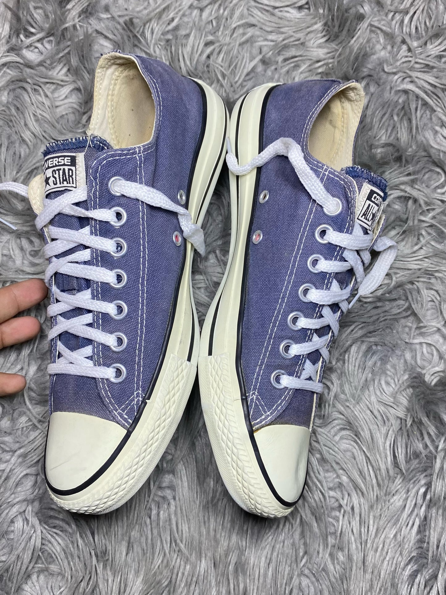 Converse Low Top (42)
