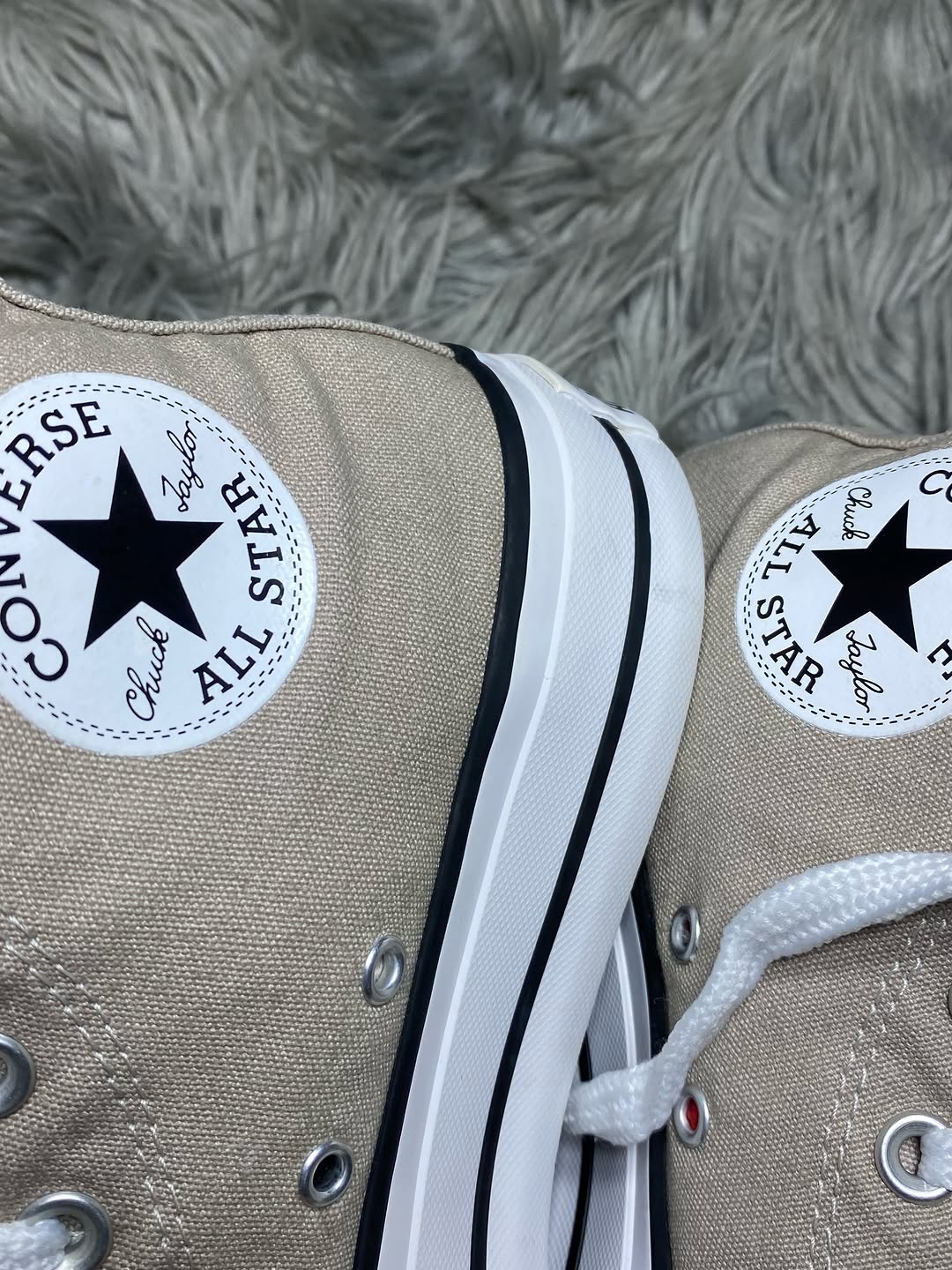 Converse High Top (39)
