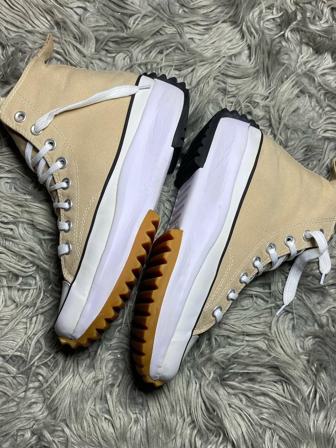 Converse High Top (39)