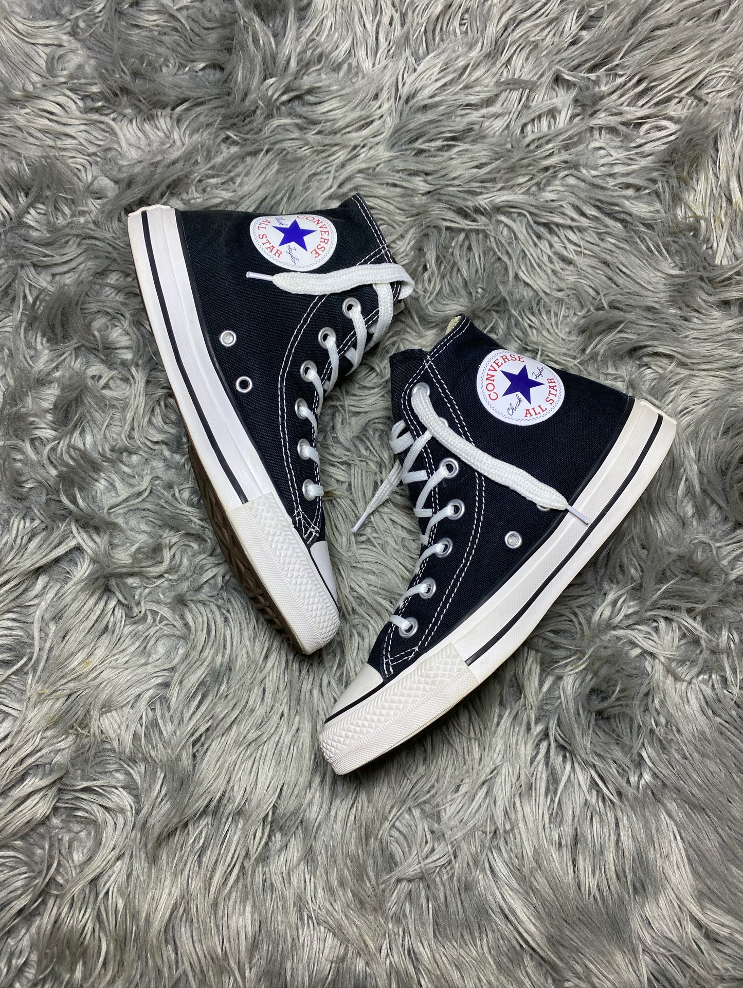 Converse High Top (37.5)