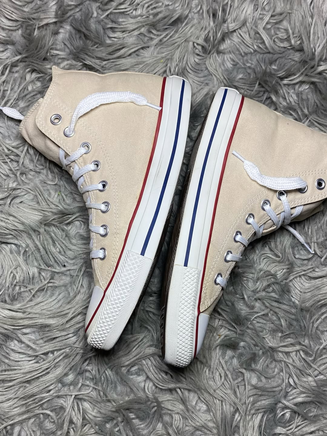 Converse High Top (40)