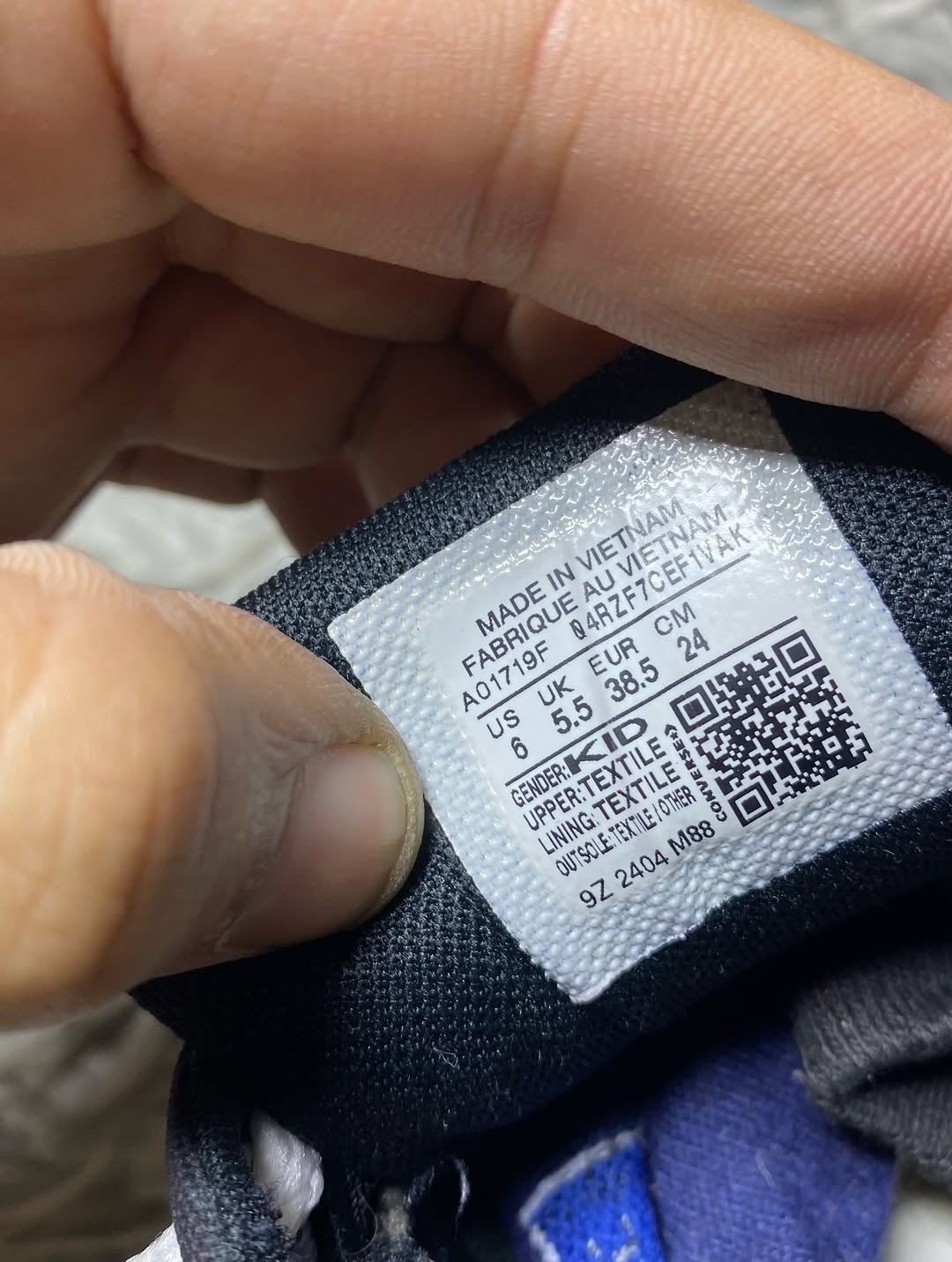 Converse High Top (38.5)