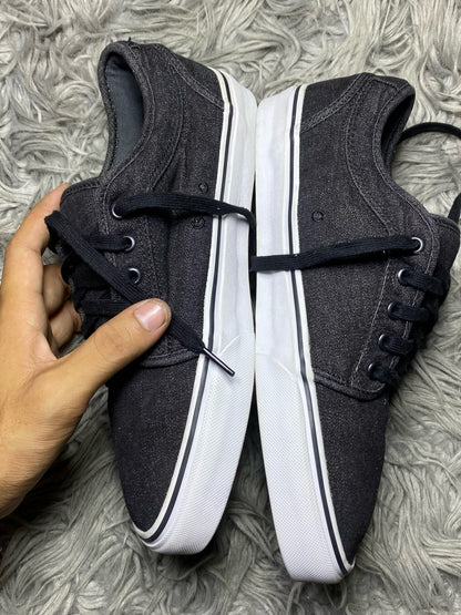 Vans Low Top (42)