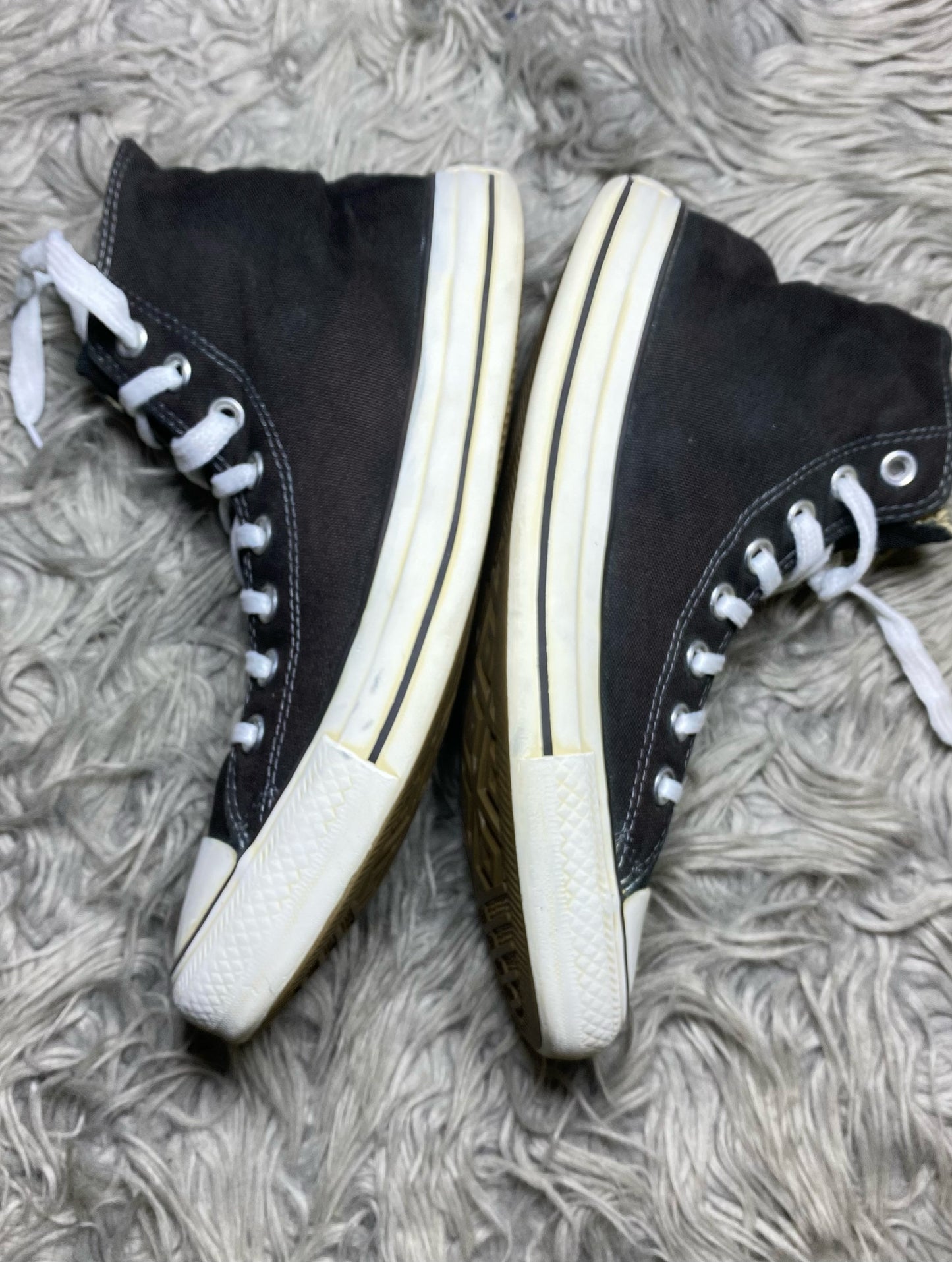 Converse High Top (40.5)