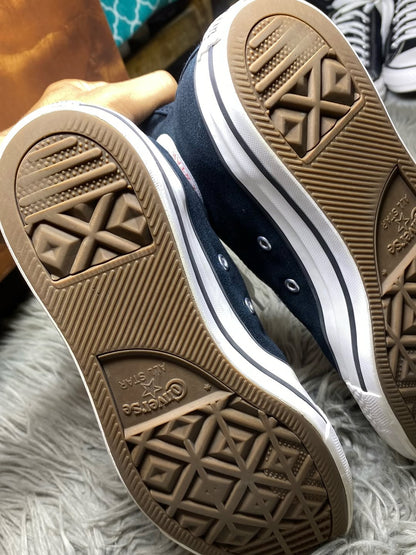 Converse High Top (39.5)