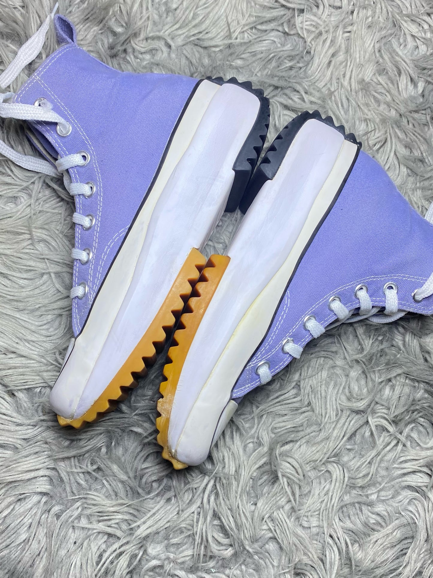 Converse High Top (38.5)