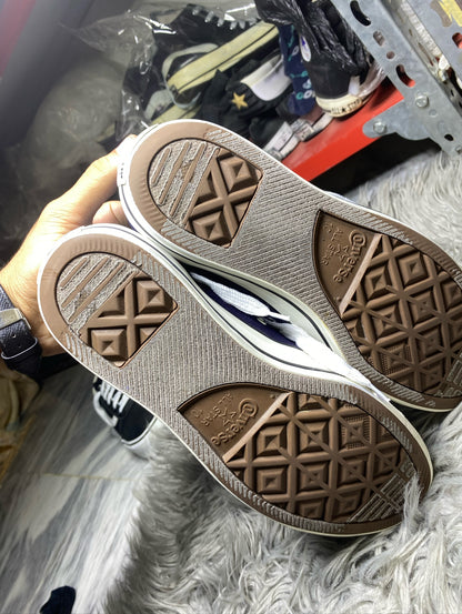 Converse Low Top (44)