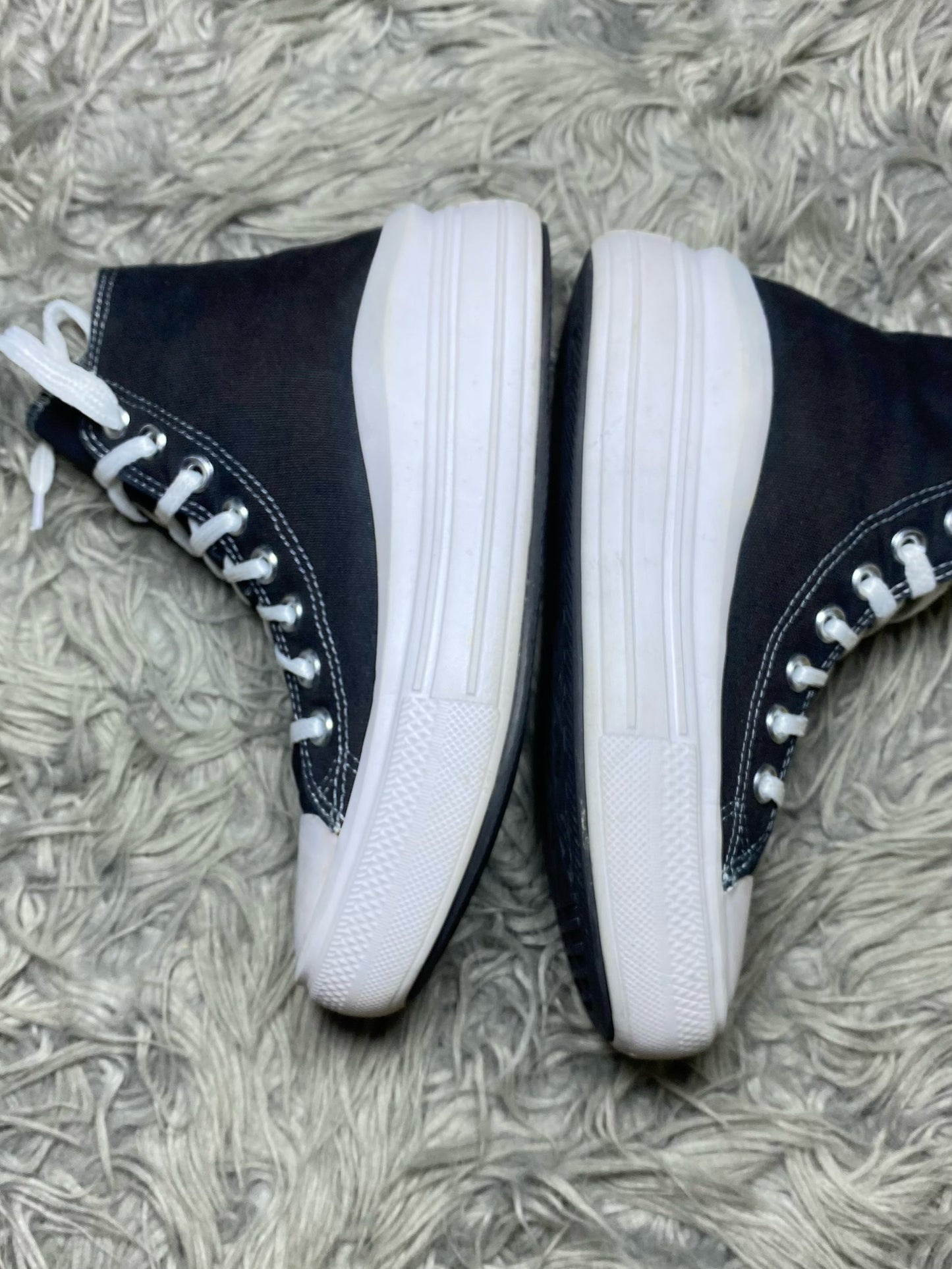 Converse High Top (36.5)