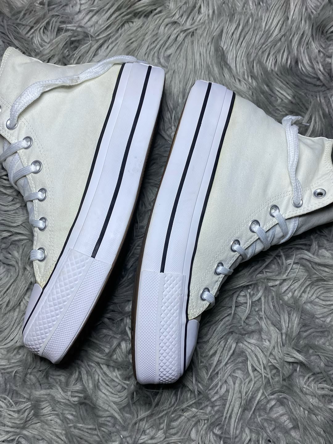Converse High Top (39.5)