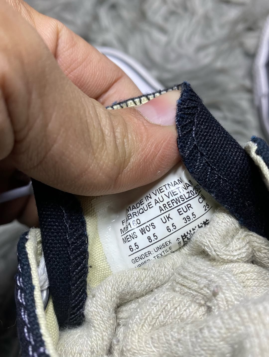 Converse High Top (39.5)