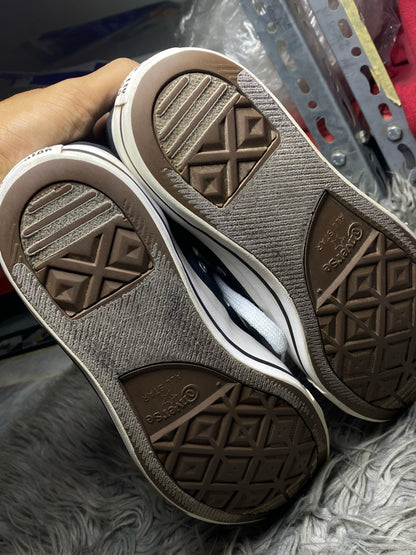 Converse Low Top (44)